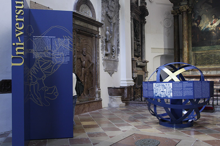 Austellung 800 Jahre Michaelerkirche am 3. Oktober 2021 / Manu Nitsch 2021 Austellung 800 Jahre Michaelerkirche am 3. Oktober 2021