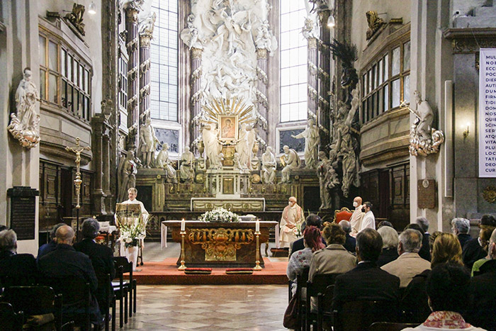 Austellung 800 Jahre Michaelerkirche am 3. Oktober 2021 / Manu Nitsch 2021 Austellung 800 Jahre Michaelerkirche am 3. Oktober 2021