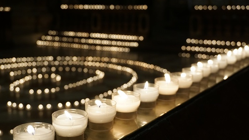 Nacht der 1000 Lichter am 31. Okt. 2019 in St. Michael - Kerzen                   