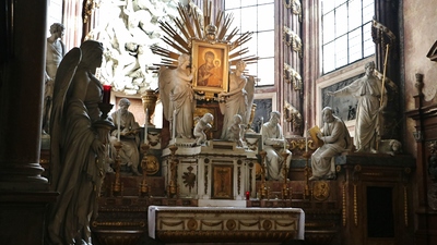 Hochaltar in St. Michael